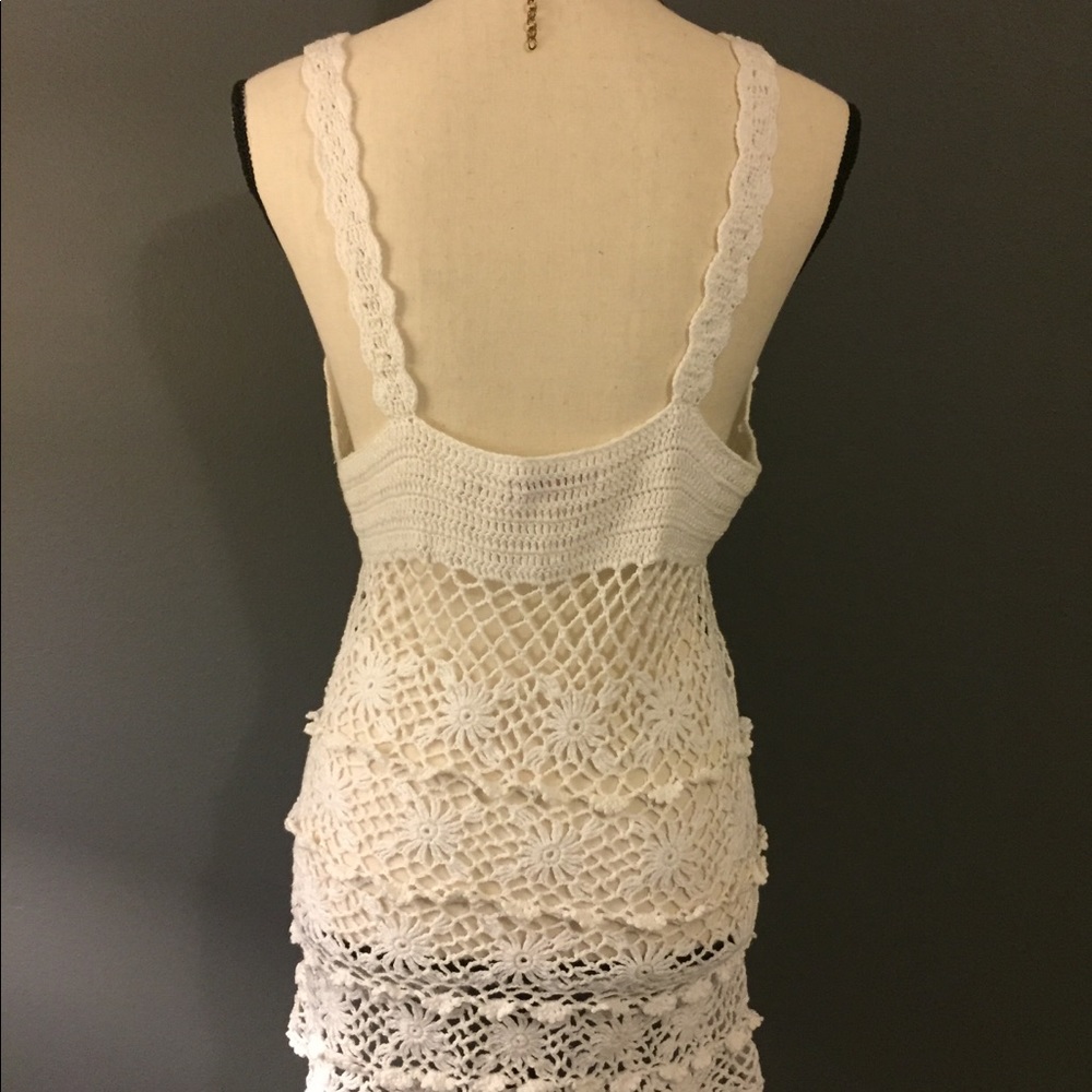 Romeo & Juliet Couture White Crochet Tank Top - Picture 3 of 6
